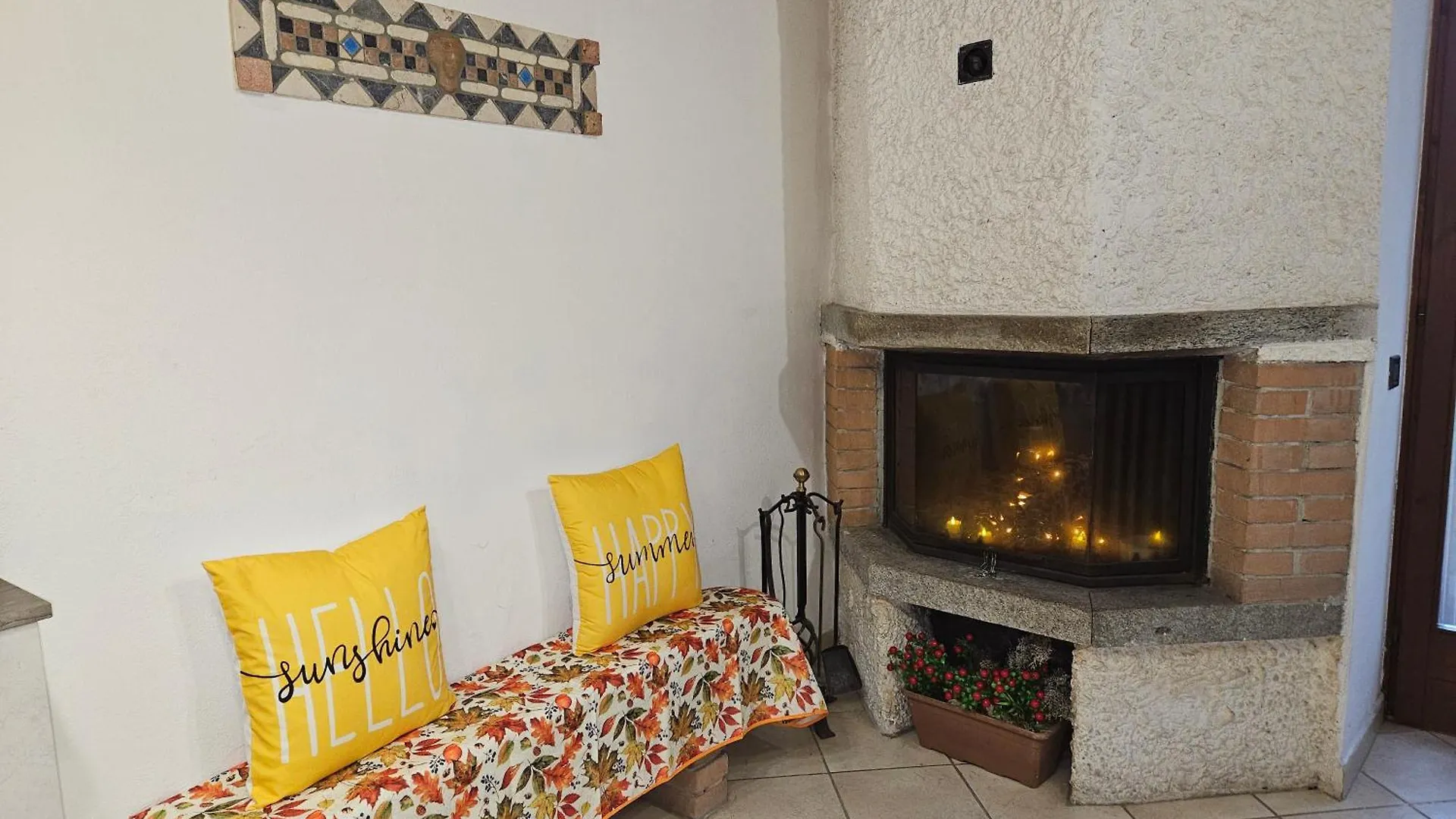 Il Riposo Del Viaggiatore By Holiday World Ternate  Italy