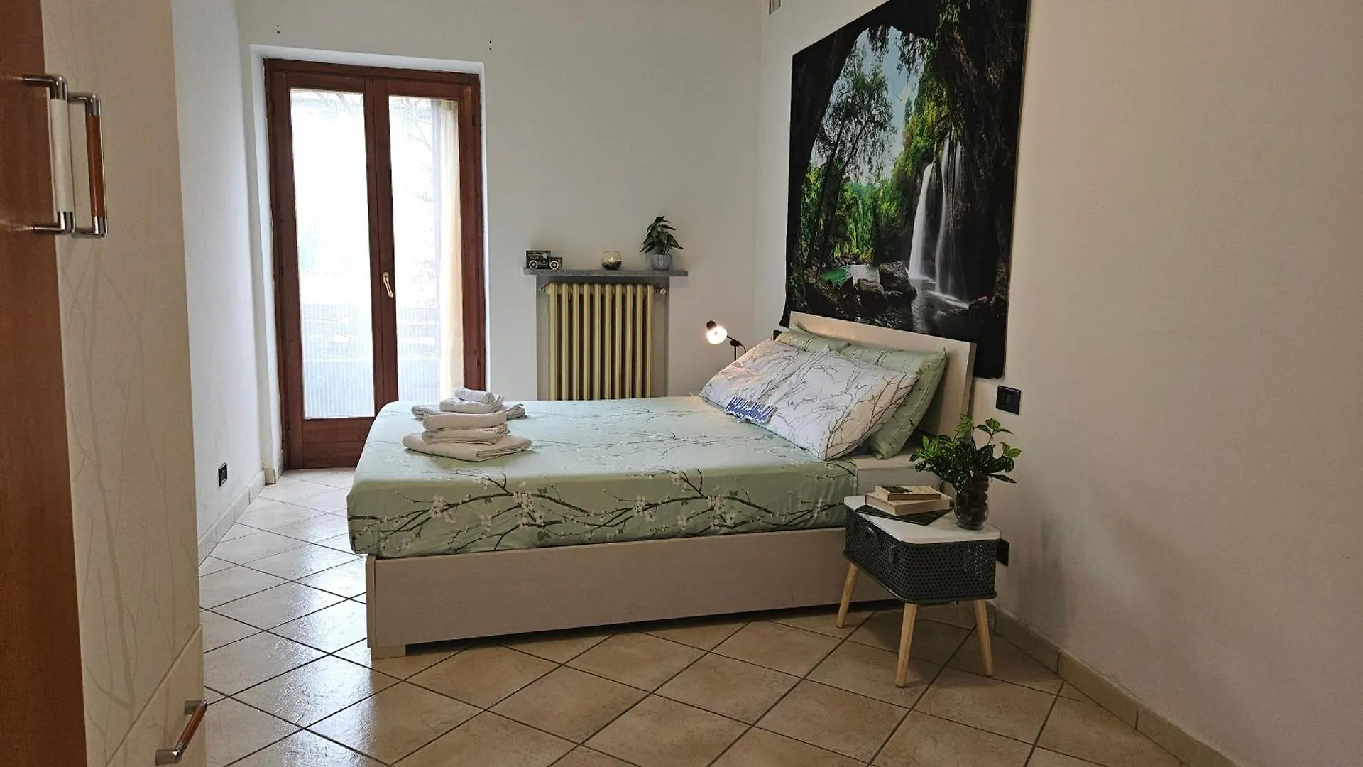 Il Riposo Del Viaggiatore By Holiday World Ternate  0*, Ternate (Varese)