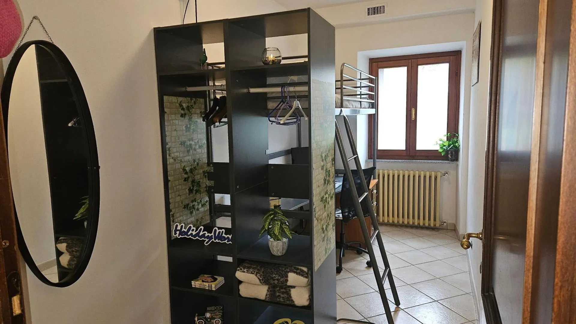 Il Riposo Del Viaggiatore By Holiday World Ternate  Apartment